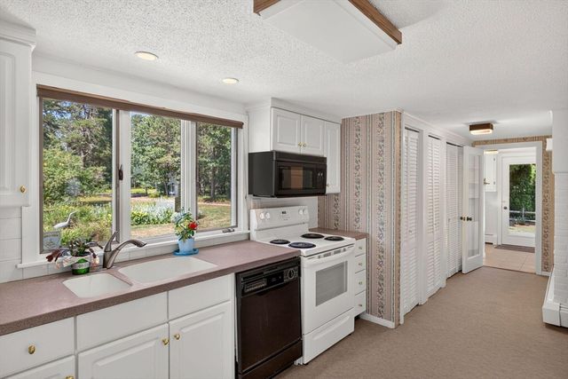 30 Fairway Road, Yarmouth, MA 02664