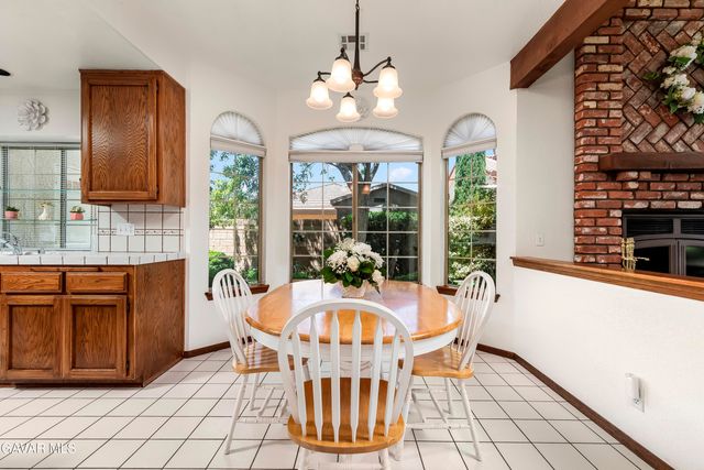 3803 W Avenue J15, Lancaster, CA 93536