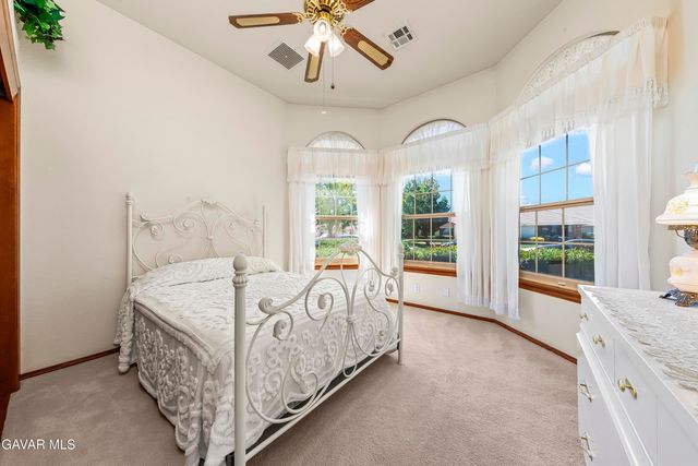 3803 W Avenue J15, Lancaster, CA 93536