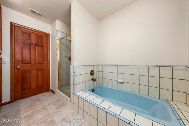 3803 W Avenue J15, Lancaster, CA 93536