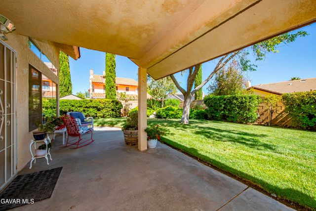 3803 W Avenue J15, Lancaster, CA 93536