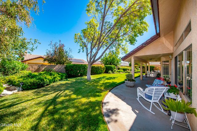 3803 W Avenue J15, Lancaster, CA 93536