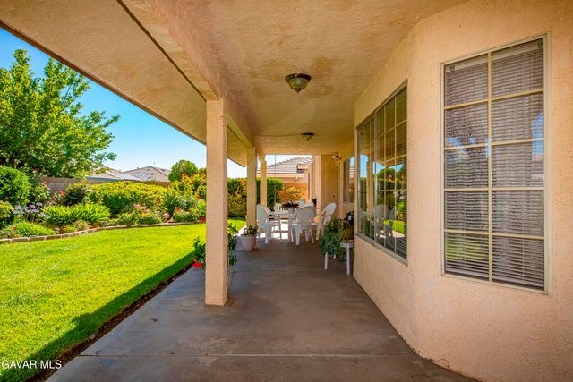 3803 W Avenue J15, Lancaster, CA 93536