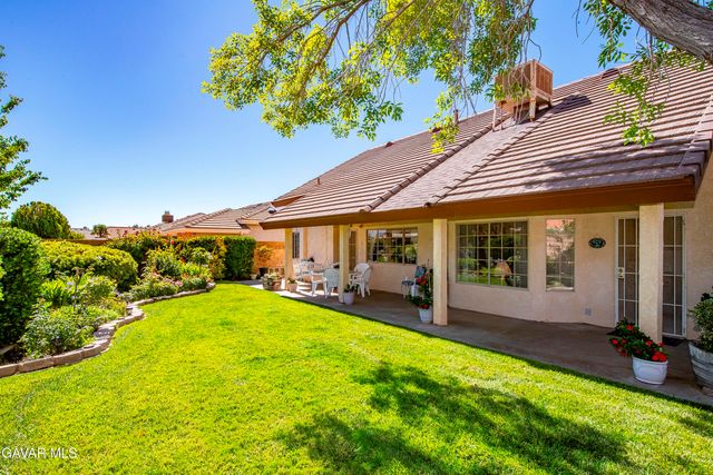 3803 W Avenue J15, Lancaster, CA 93536
