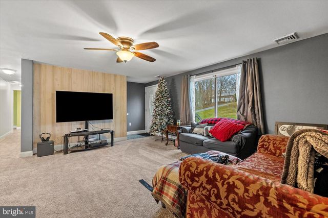 69 CONEWAGO ALY, York Haven, PA 17370