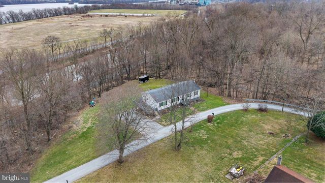 69 CONEWAGO ALY, York Haven, PA 17370