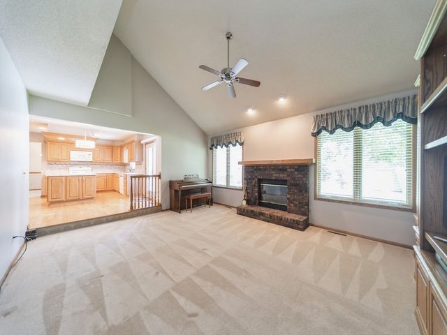 4709 67th Street, Urbandale, IA 50322