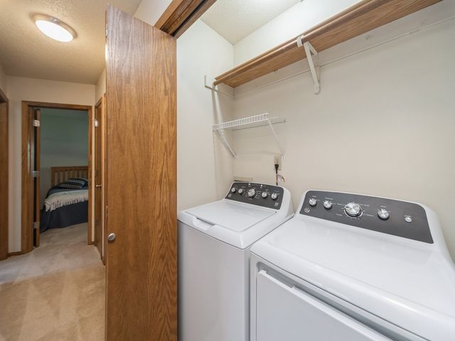 4709 67th Street, Urbandale, IA 50322