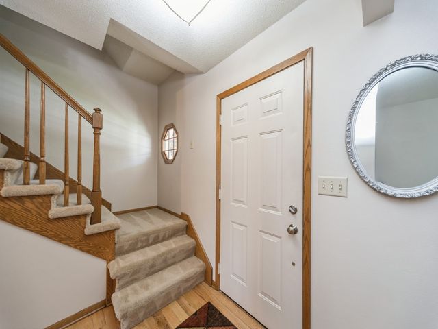 4709 67th Street, Urbandale, IA 50322