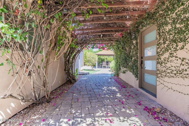 10916 Ruffner Avenue, Granada Hills, CA 91344