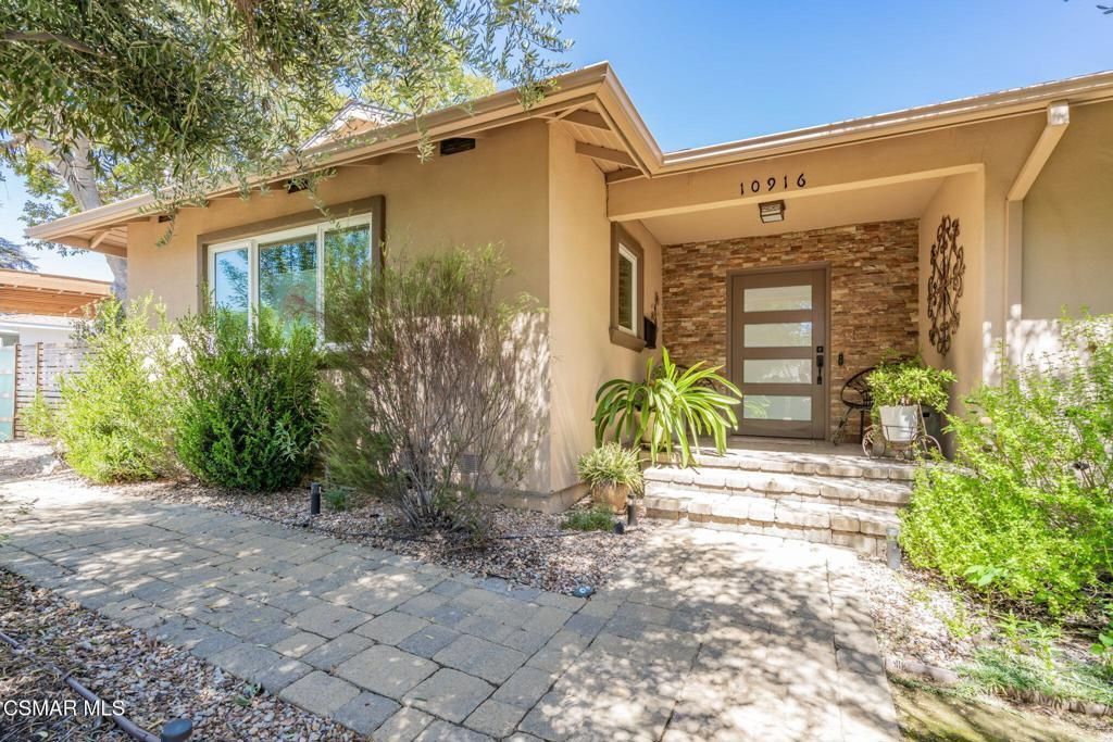 10916 Ruffner Avenue, Granada Hills, CA 91344
