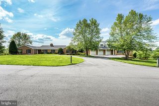 39937 CHARLES TOWN PIKE, Hamilton, VA 20158