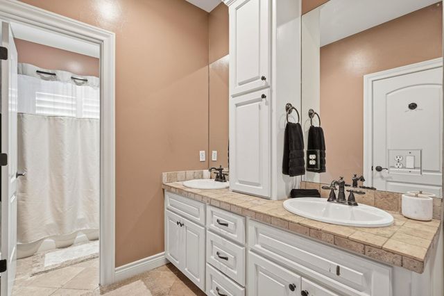 104 Kollmeyer CIR, Austin, TX 78734