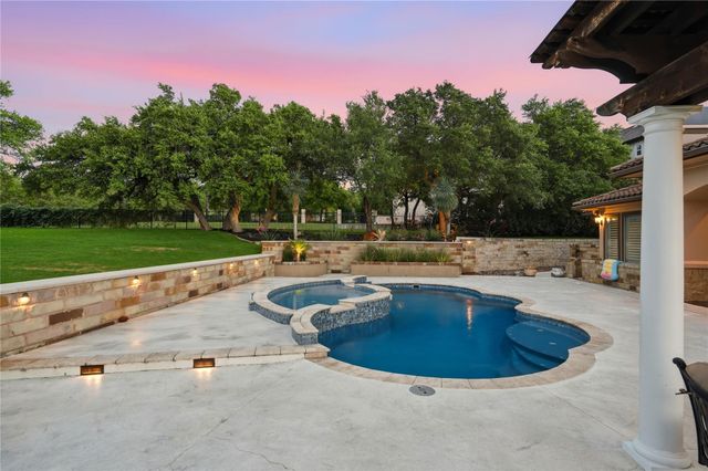 104 Kollmeyer CIR, Austin, TX 78734