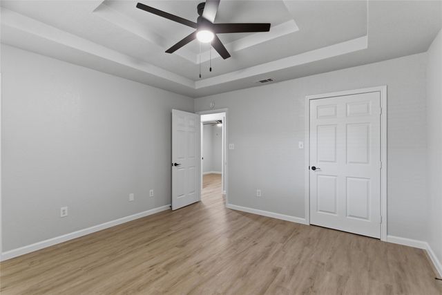 610 Galbraith Street, Lake Dallas, TX 75065