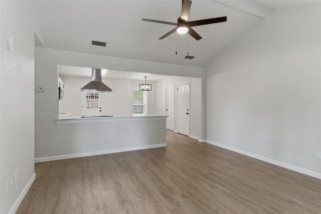 610 Galbraith Street, Lake Dallas, TX 75065