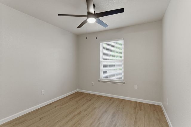610 Galbraith Street, Lake Dallas, TX 75065