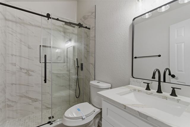 610 Galbraith Street, Lake Dallas, TX 75065