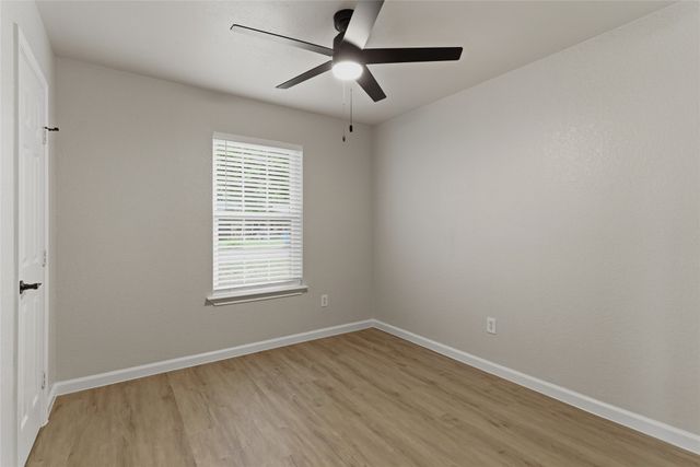 610 Galbraith Street, Lake Dallas, TX 75065