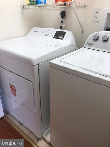 4202 QUAKER CT, North Wales, PA 19454