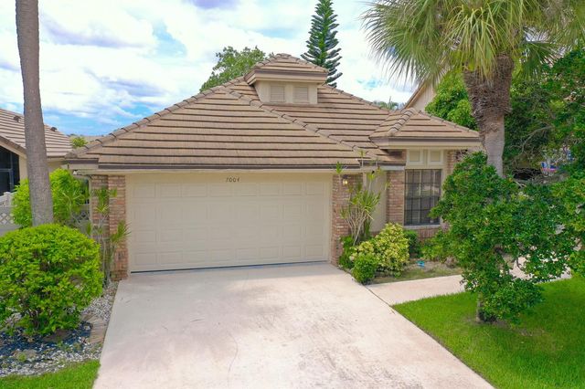7004 Bitterbush Place, Boynton Beach, FL 33472