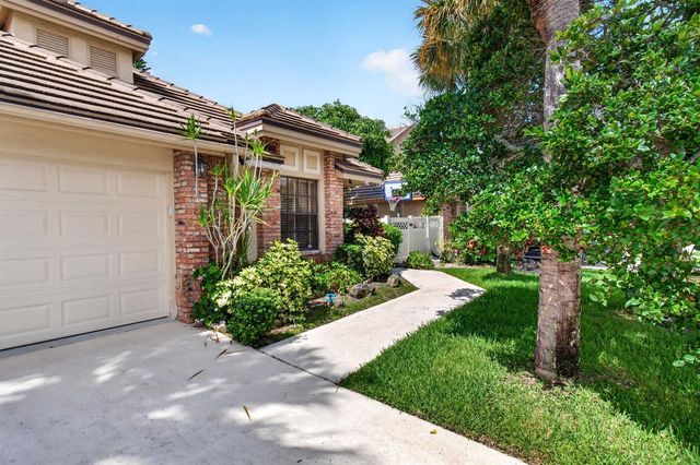 7004 Bitterbush Place, Boynton Beach, FL 33472