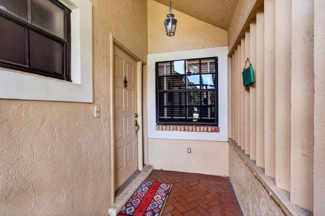 7004 Bitterbush Place, Boynton Beach, FL 33472