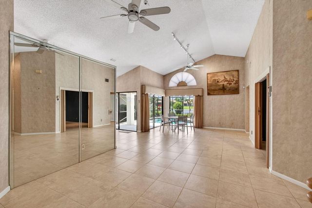 7004 Bitterbush Place, Boynton Beach, FL 33472