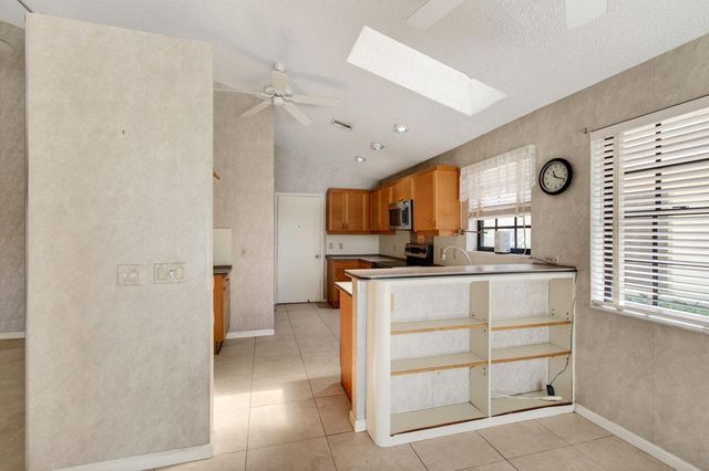 7004 Bitterbush Place, Boynton Beach, FL 33472