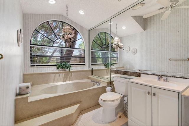 7004 Bitterbush Place, Boynton Beach, FL 33472