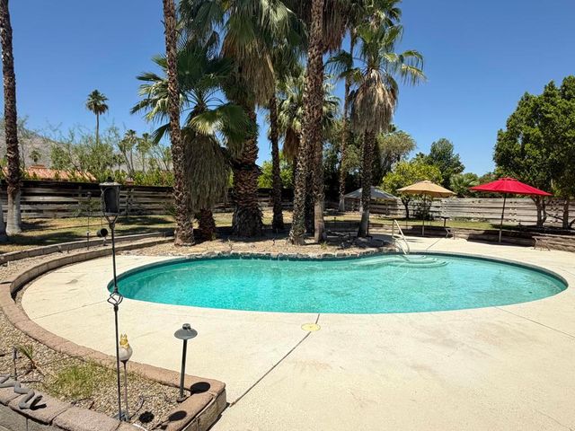 511 N Cantera Circle, Palm Springs, CA 92262