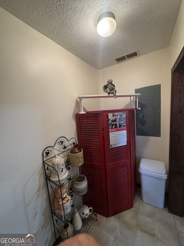 195 PINE VALLEY Road, Hiram, GA 30141