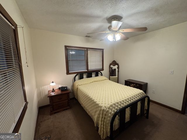 195 PINE VALLEY Road, Hiram, GA 30141