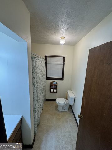 195 PINE VALLEY Road, Hiram, GA 30141