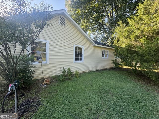 195 PINE VALLEY Road, Hiram, GA 30141
