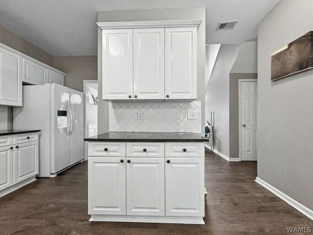587 Bentmoor Drive, Helena, AL 35080