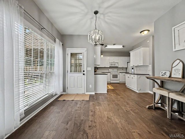 587 Bentmoor Drive, Helena, AL 35080