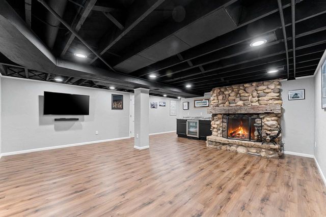 825 W MARQUETTE STREET, Appleton, WI 54914