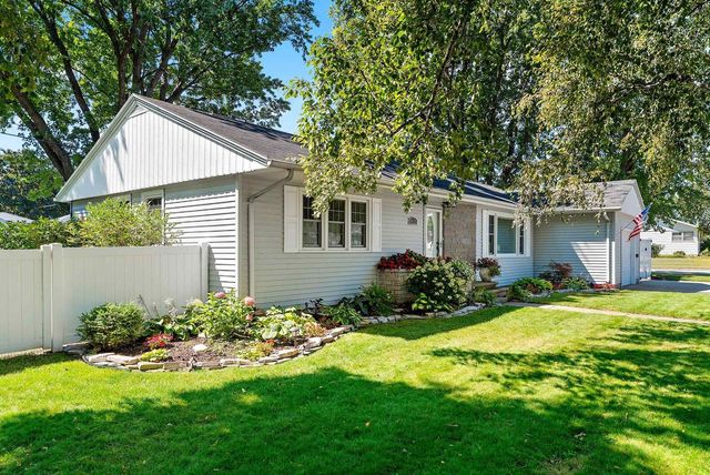 825 W MARQUETTE STREET, Appleton, WI 54914