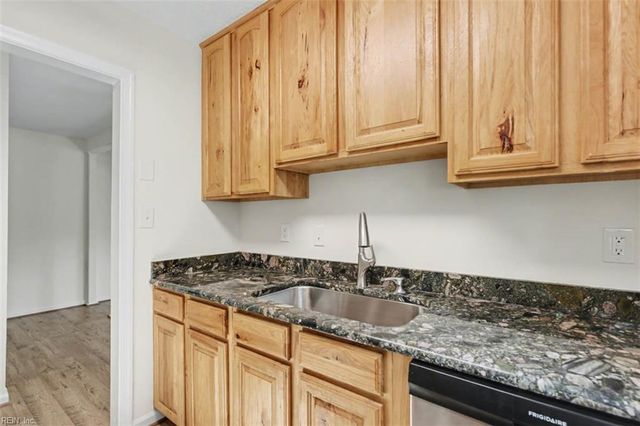 113 Cypress XING, Yorktown, VA 23692
