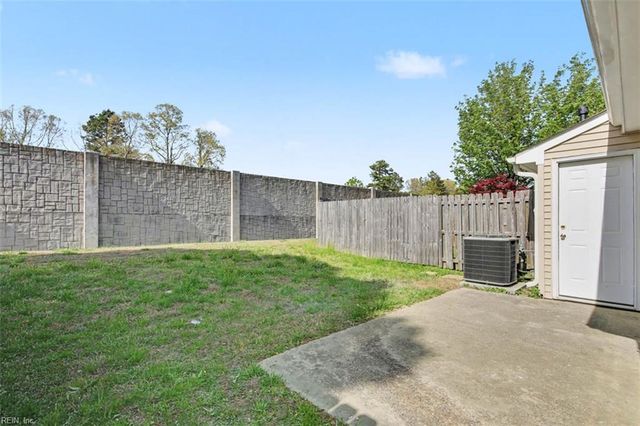 113 Cypress XING, Yorktown, VA 23692