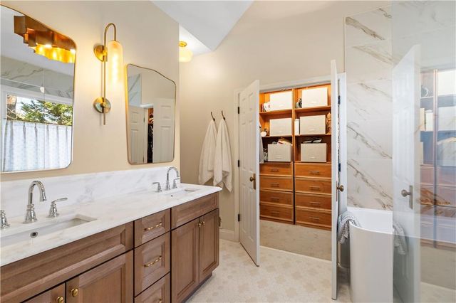 3220 Eagle Watch Drive, Woodstock, GA 30189