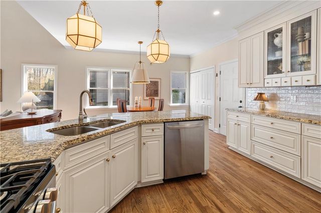 3220 Eagle Watch Drive, Woodstock, GA 30189