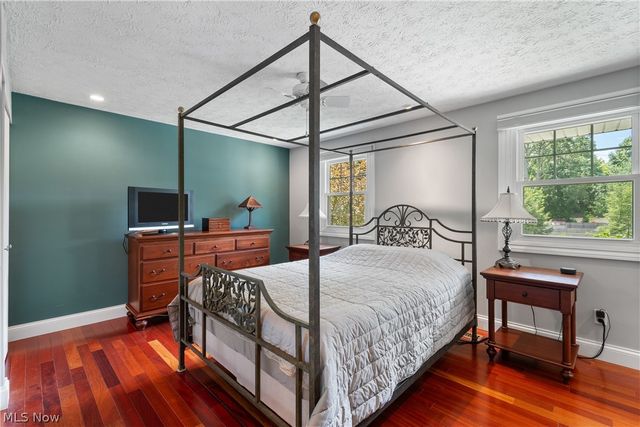 7888 Fox Run Avenue NW, North Canton, OH 44720