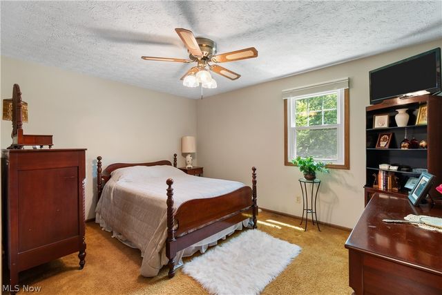 7888 Fox Run Avenue NW, North Canton, OH 44720