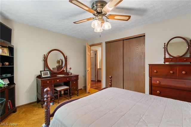 7888 Fox Run Avenue NW, North Canton, OH 44720