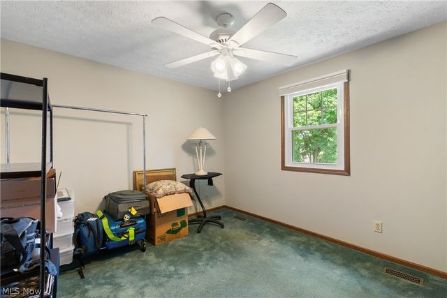 7888 Fox Run Avenue NW, North Canton, OH 44720