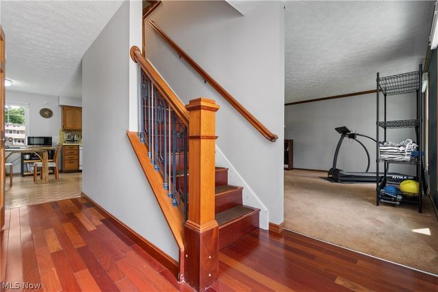 7888 Fox Run Avenue NW, North Canton, OH 44720