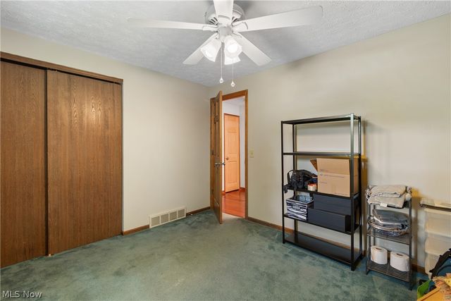 7888 Fox Run Avenue NW, North Canton, OH 44720