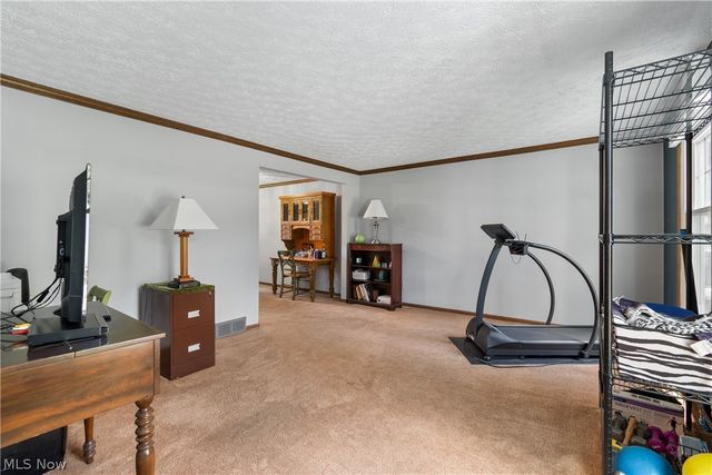 7888 Fox Run Avenue NW, North Canton, OH 44720